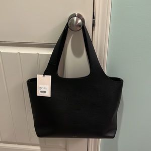 Cuyana system tote NWT black